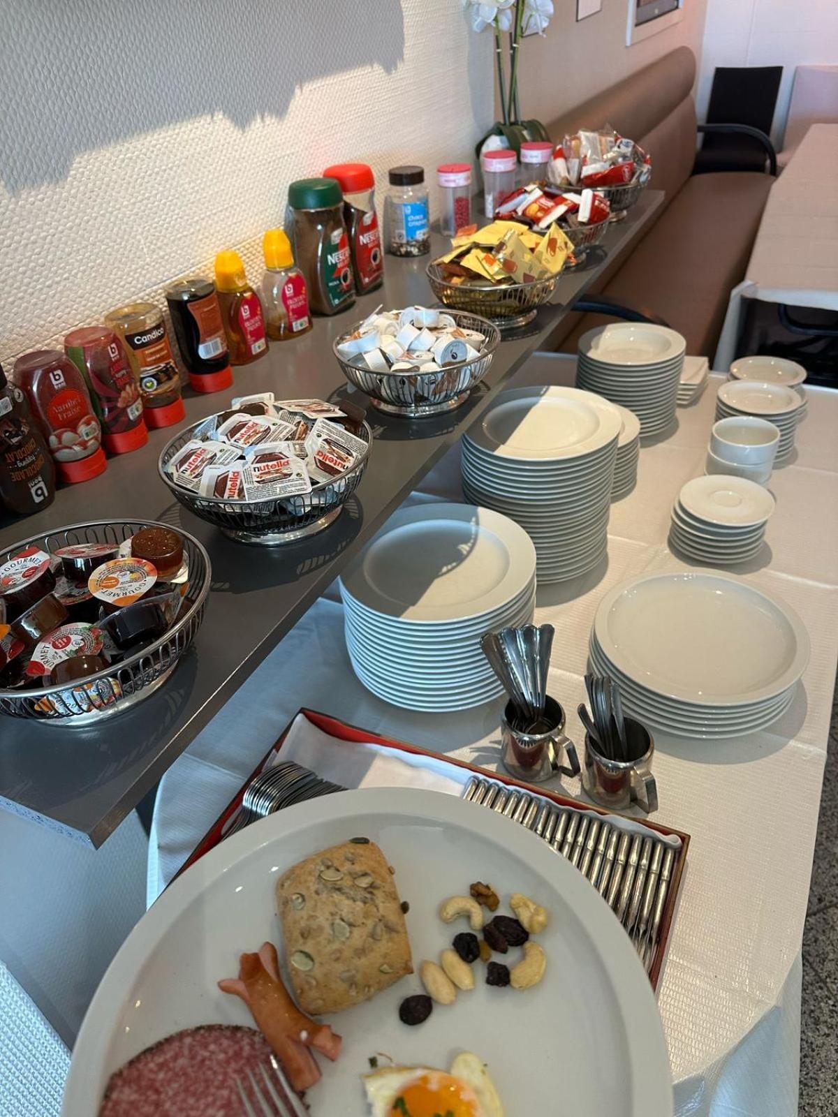 Hotel Monaco Zeebrugge Beach By Rikas Hotels Экстерьер фото