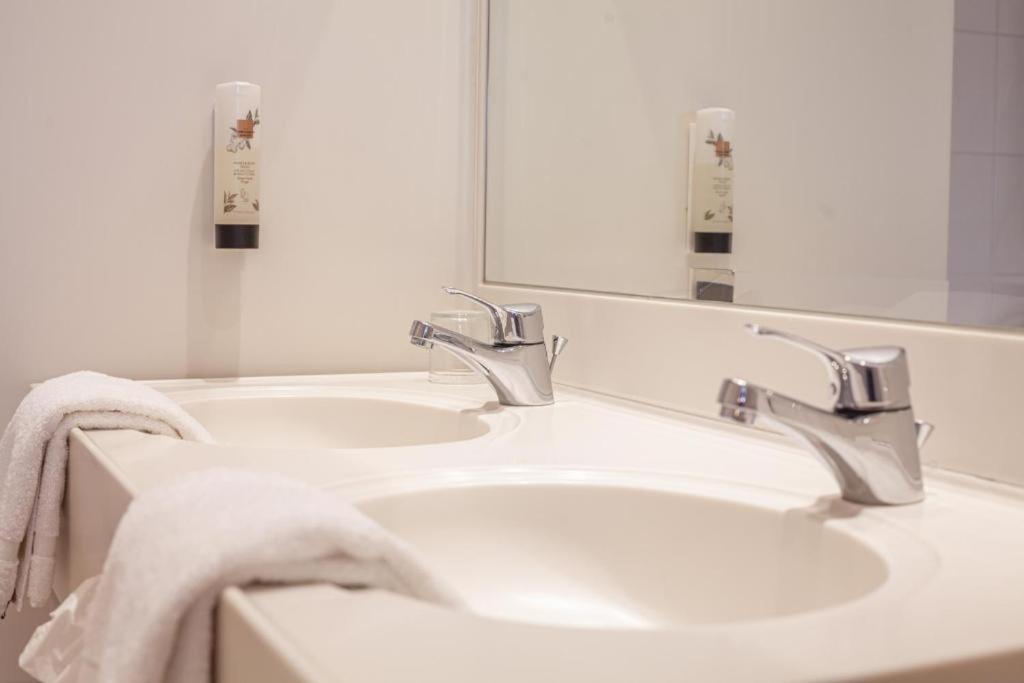 Hotel Monaco Zeebrugge Beach By Rikas Hotels Экстерьер фото